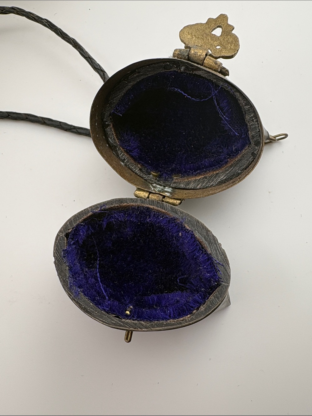 Victorian Chatelaine Keepsake Box Necklace - Picture 5 of 9
